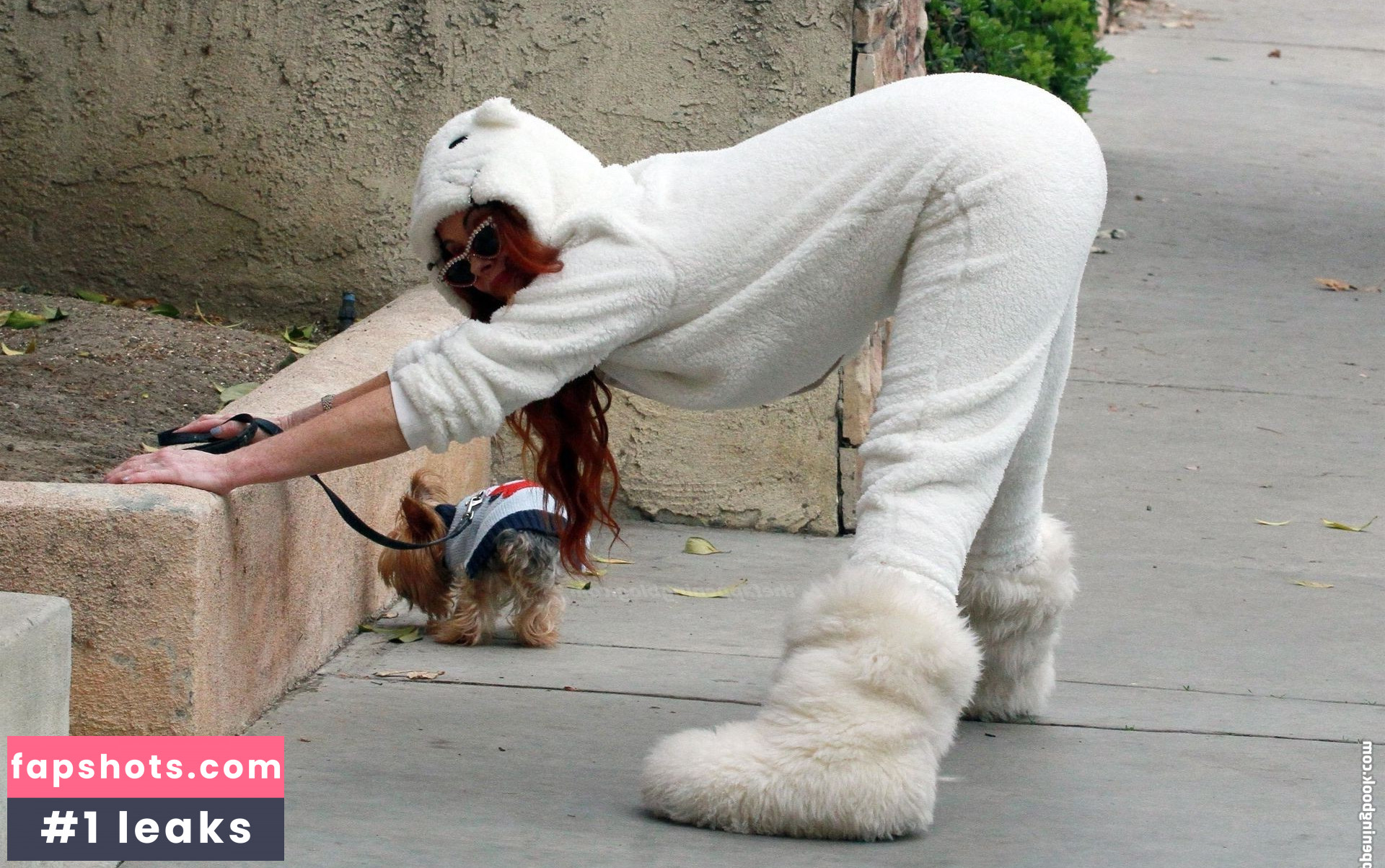 Phoebe Price gallery photo #1560