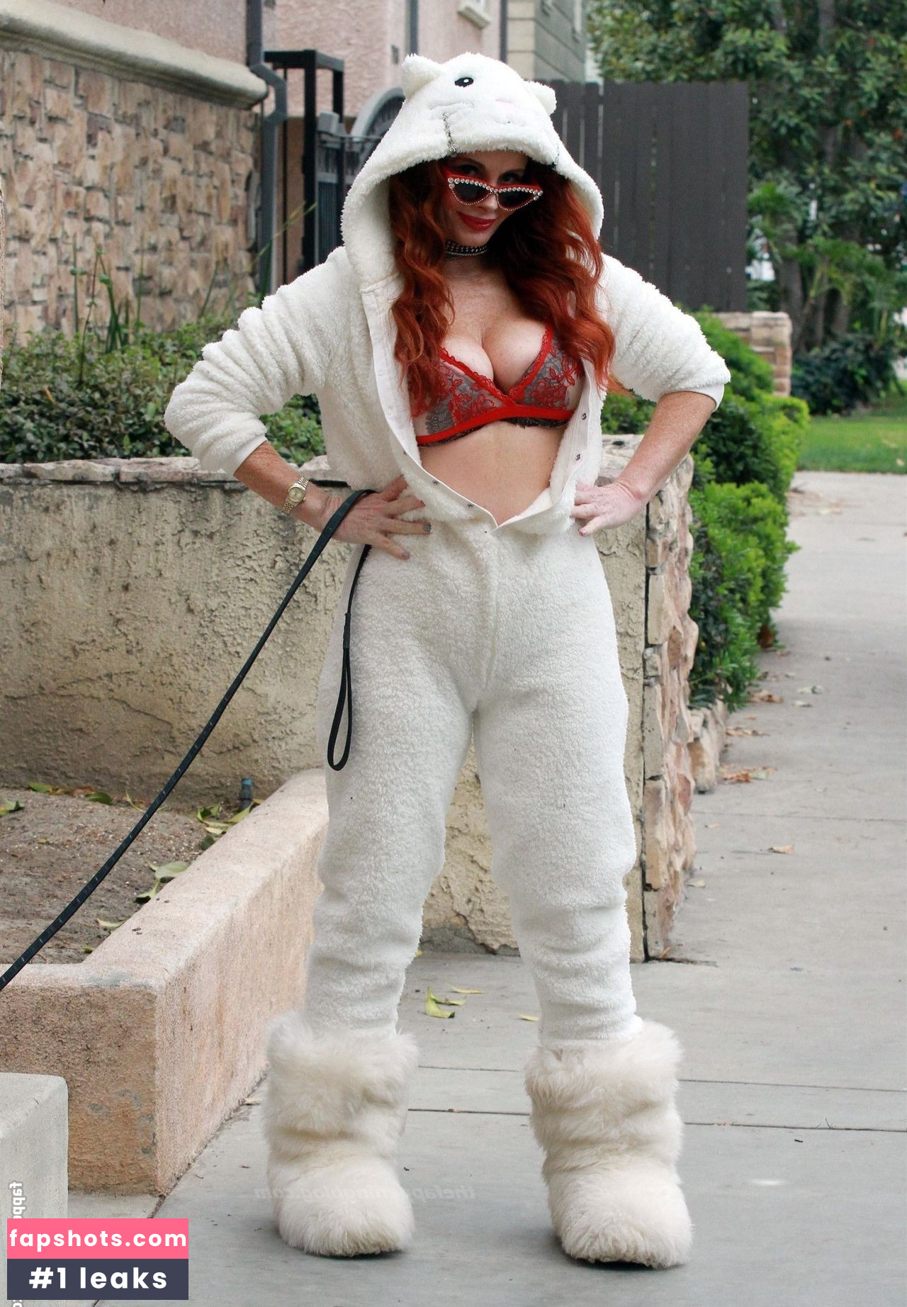 Phoebe Price gallery photo #1562