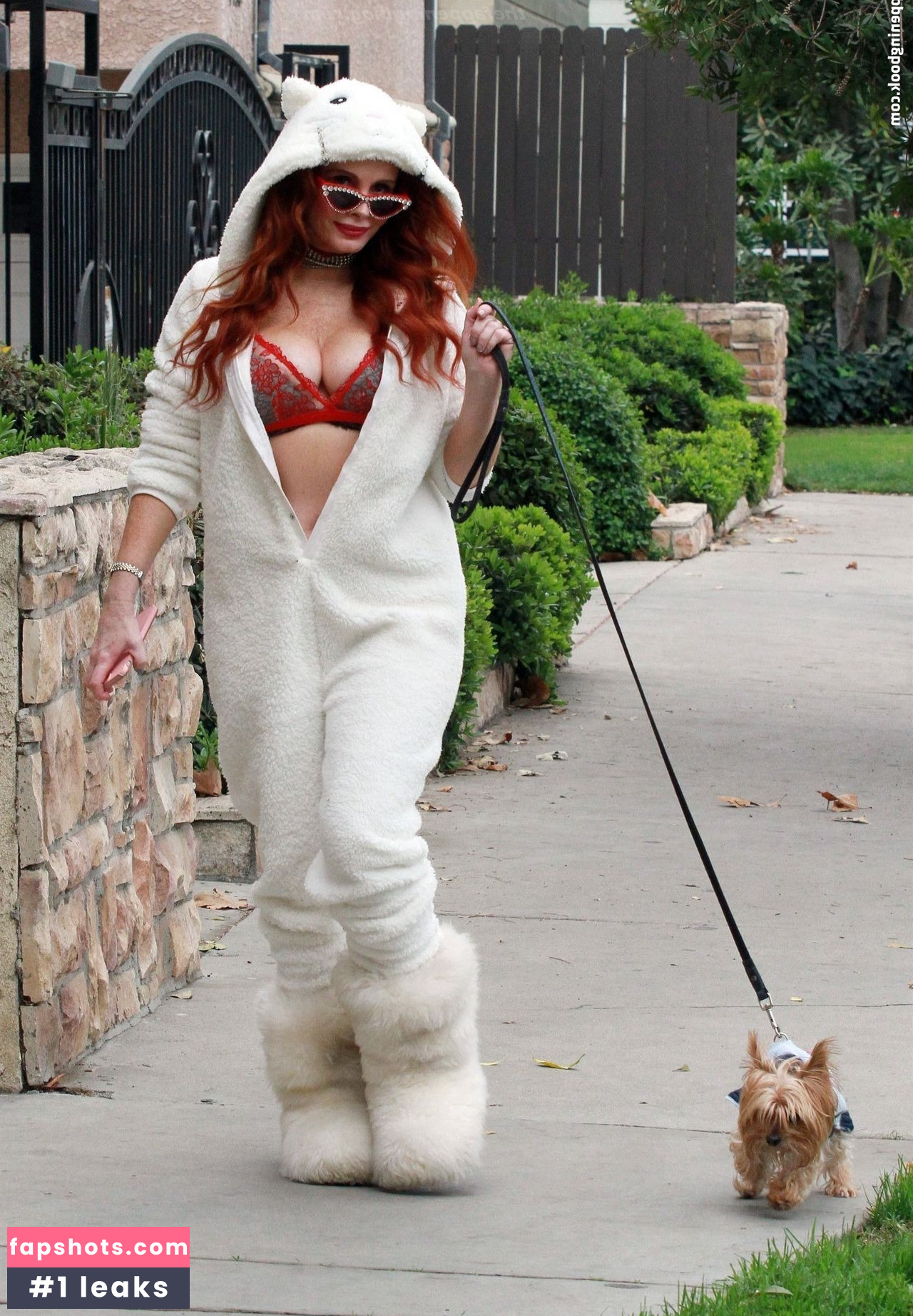 Phoebe Price gallery photo #1566