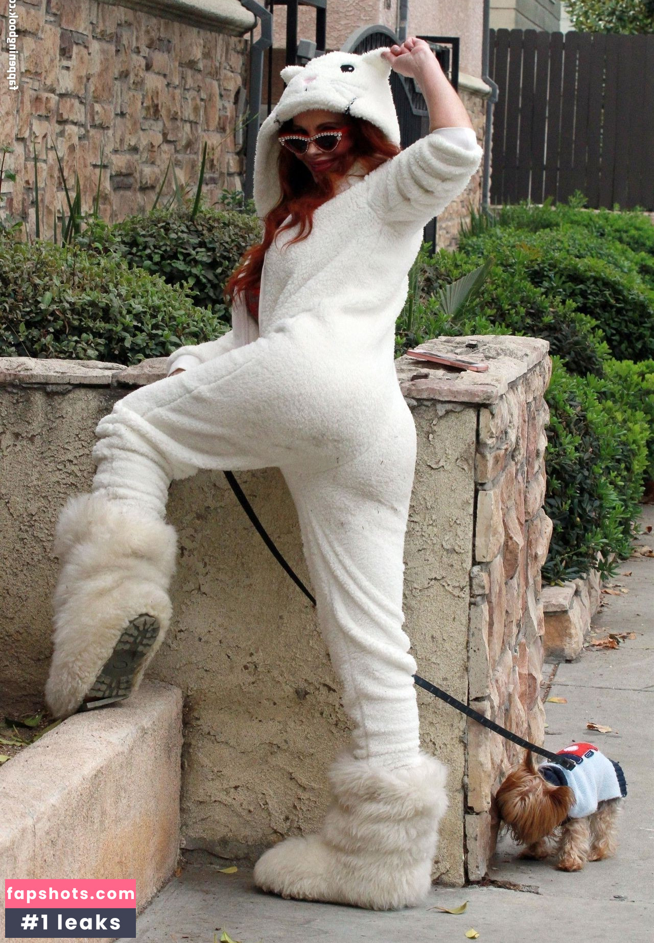 Phoebe Price gallery photo #1571