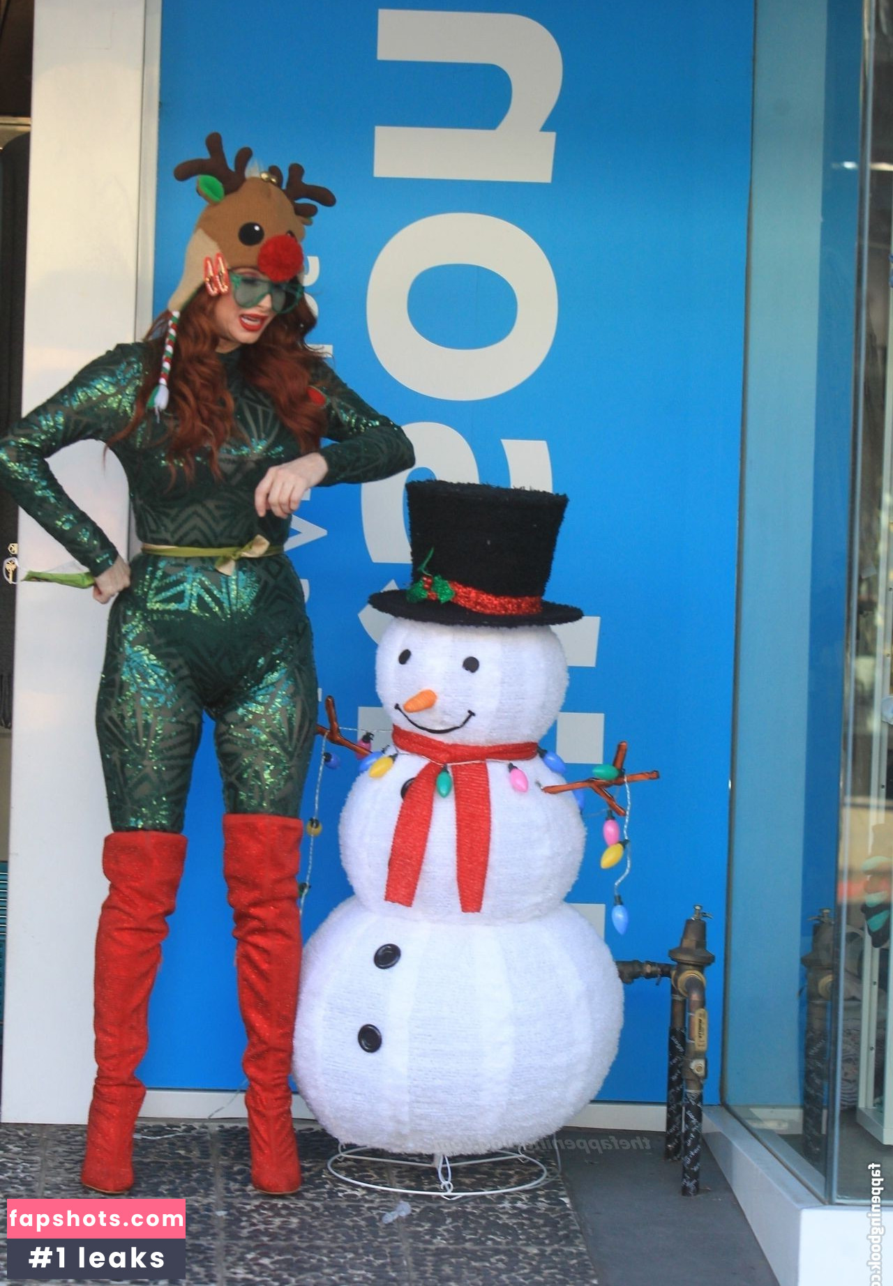 Phoebe Price gallery photo #1660