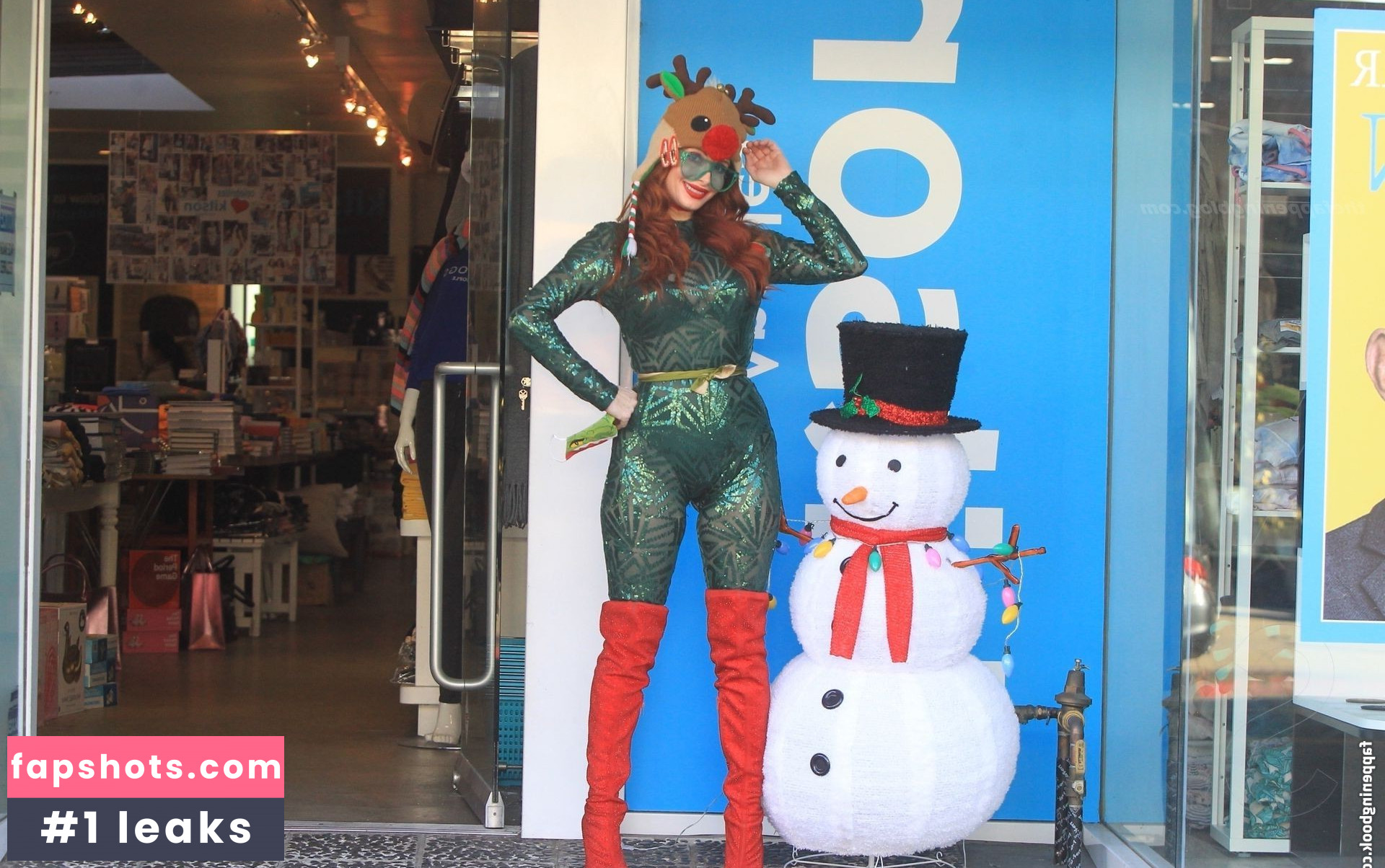 Phoebe Price gallery photo #1662