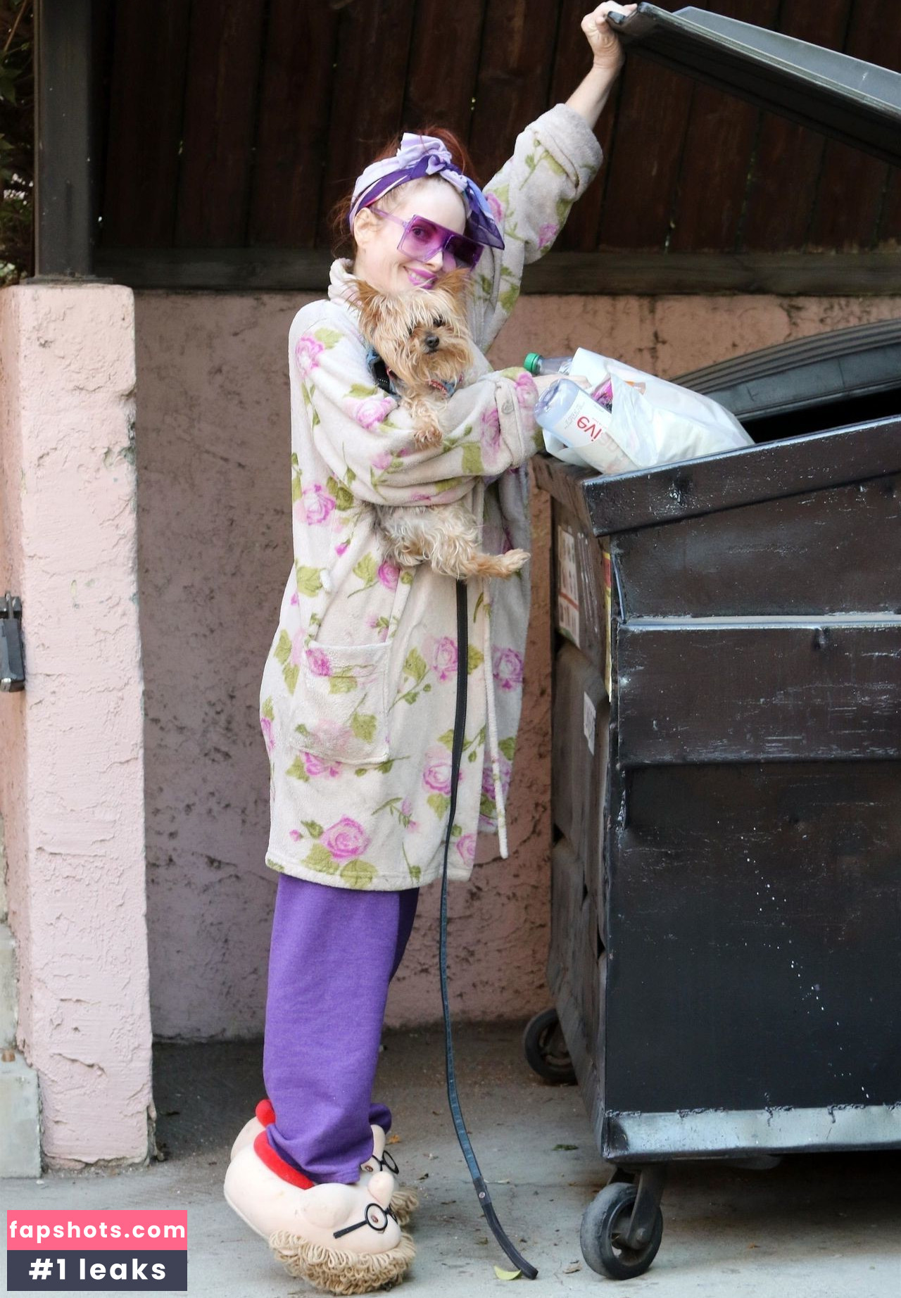 Phoebe Price gallery photo #1668