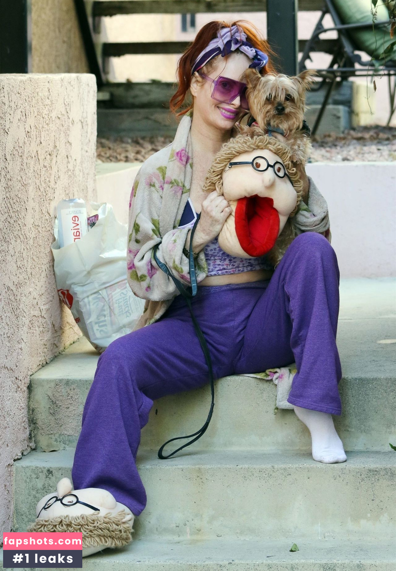 Phoebe Price gallery photo #1682