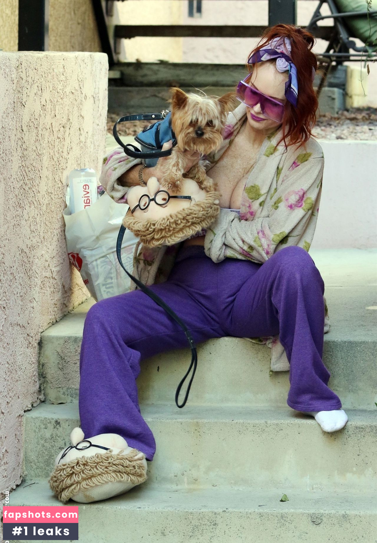 Phoebe Price gallery photo #1704