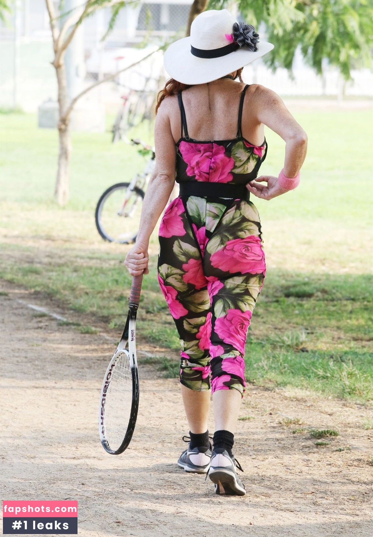 Phoebe Price gallery photo #1708