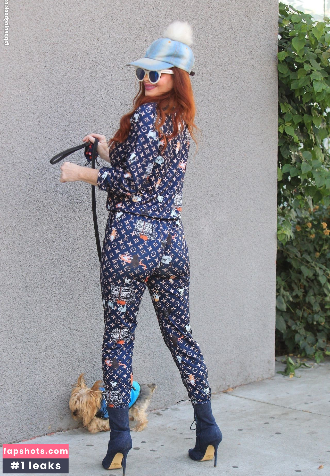 Phoebe Price gallery photo #1784