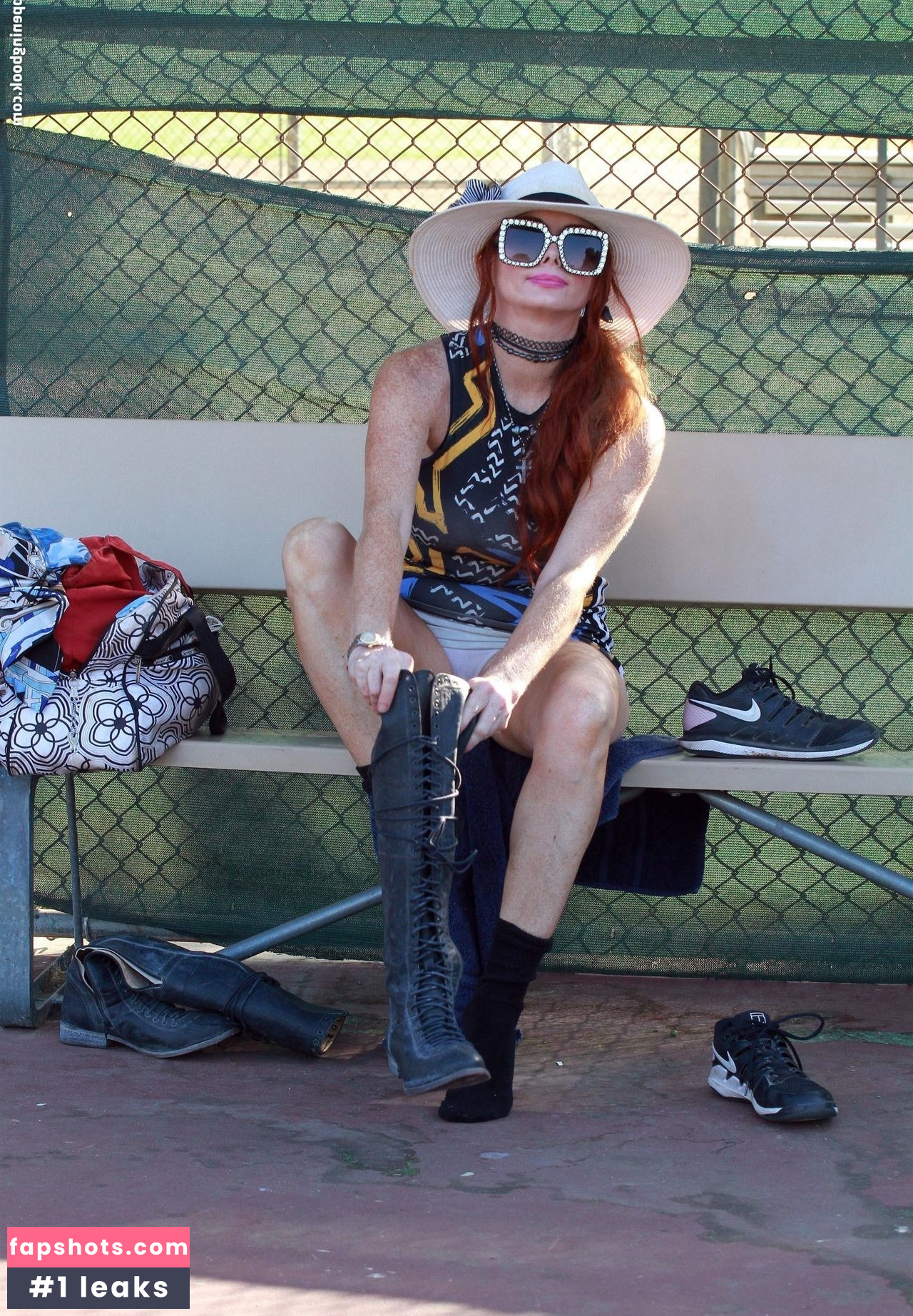 Phoebe Price gallery photo #1798