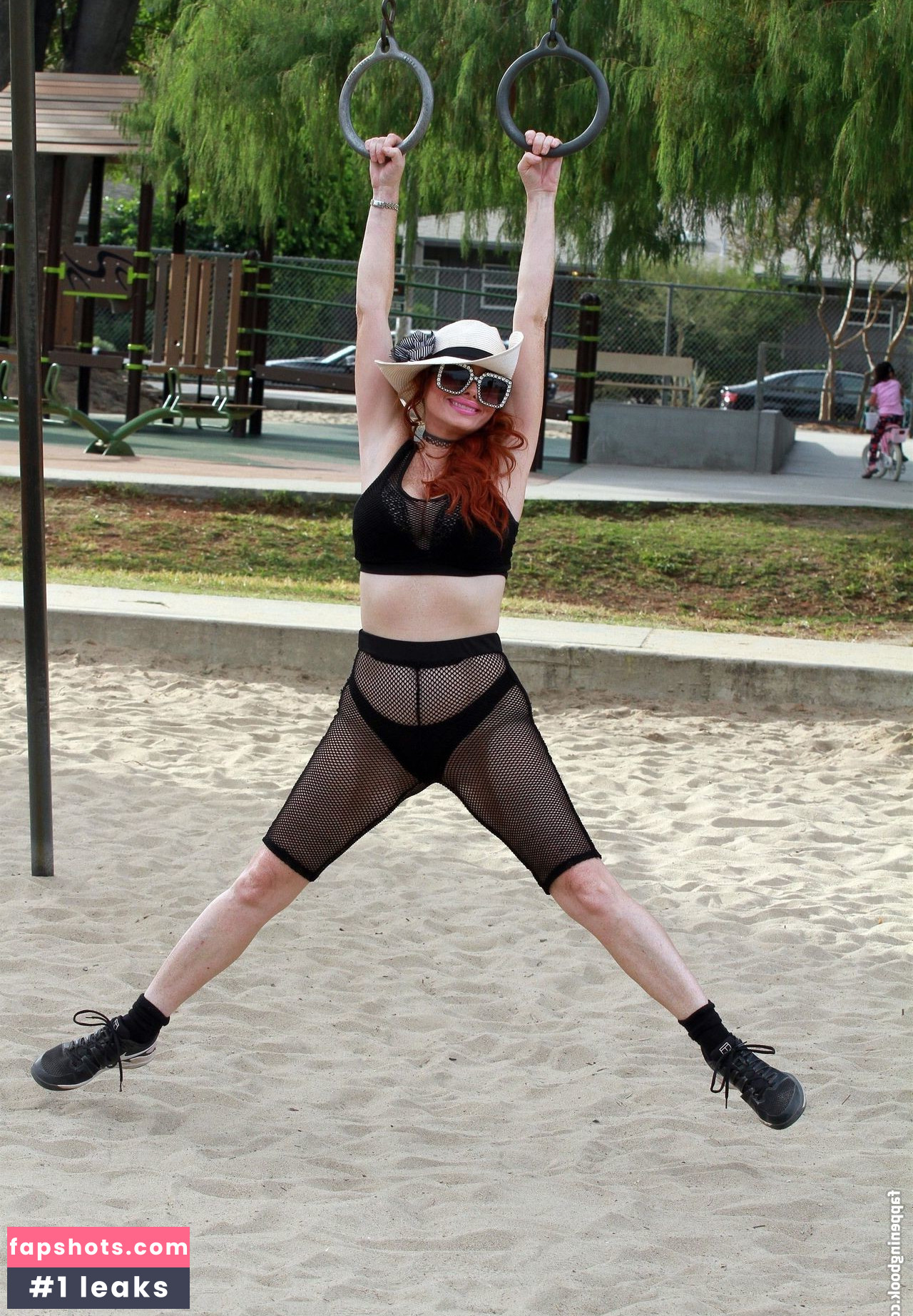 Phoebe Price gallery photo #1925