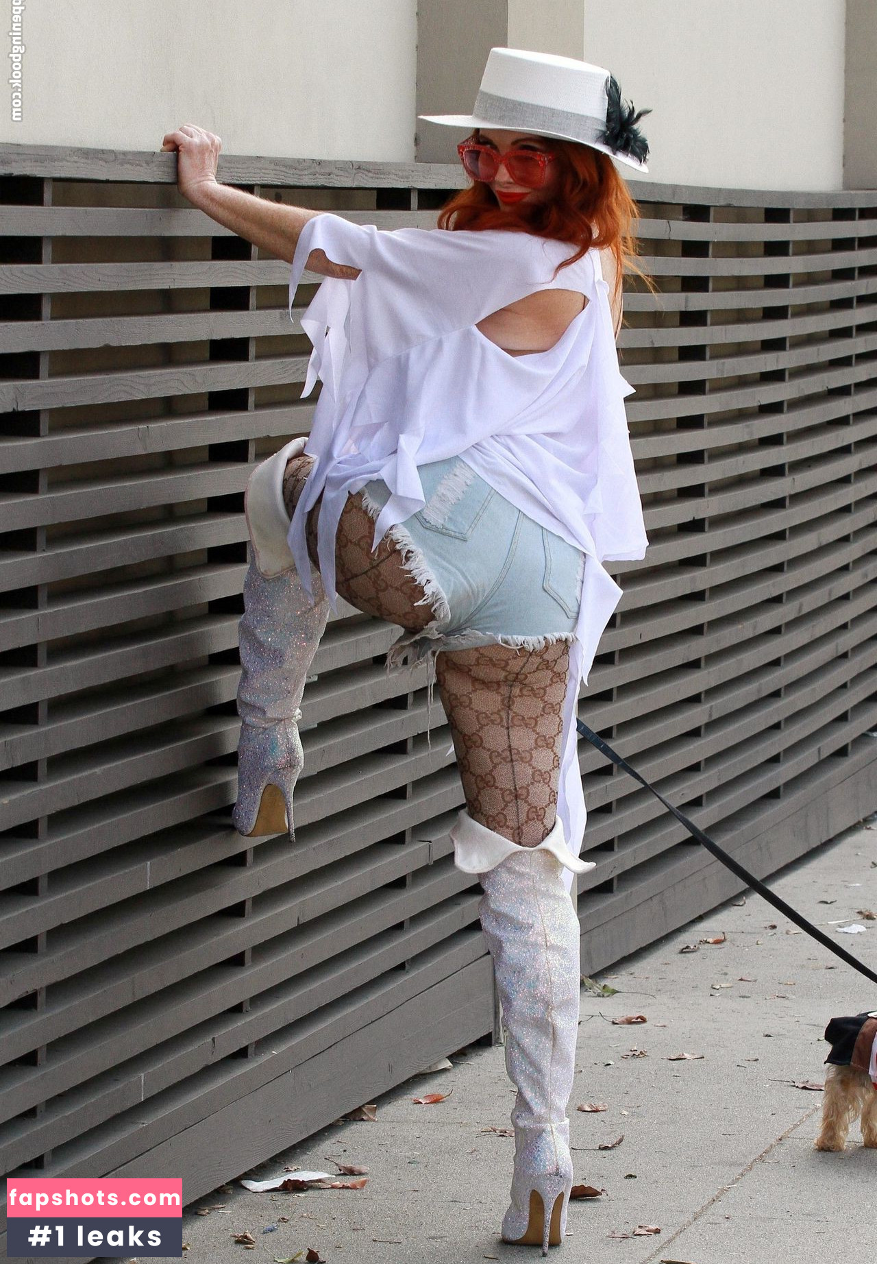 Phoebe Price gallery photo #1972