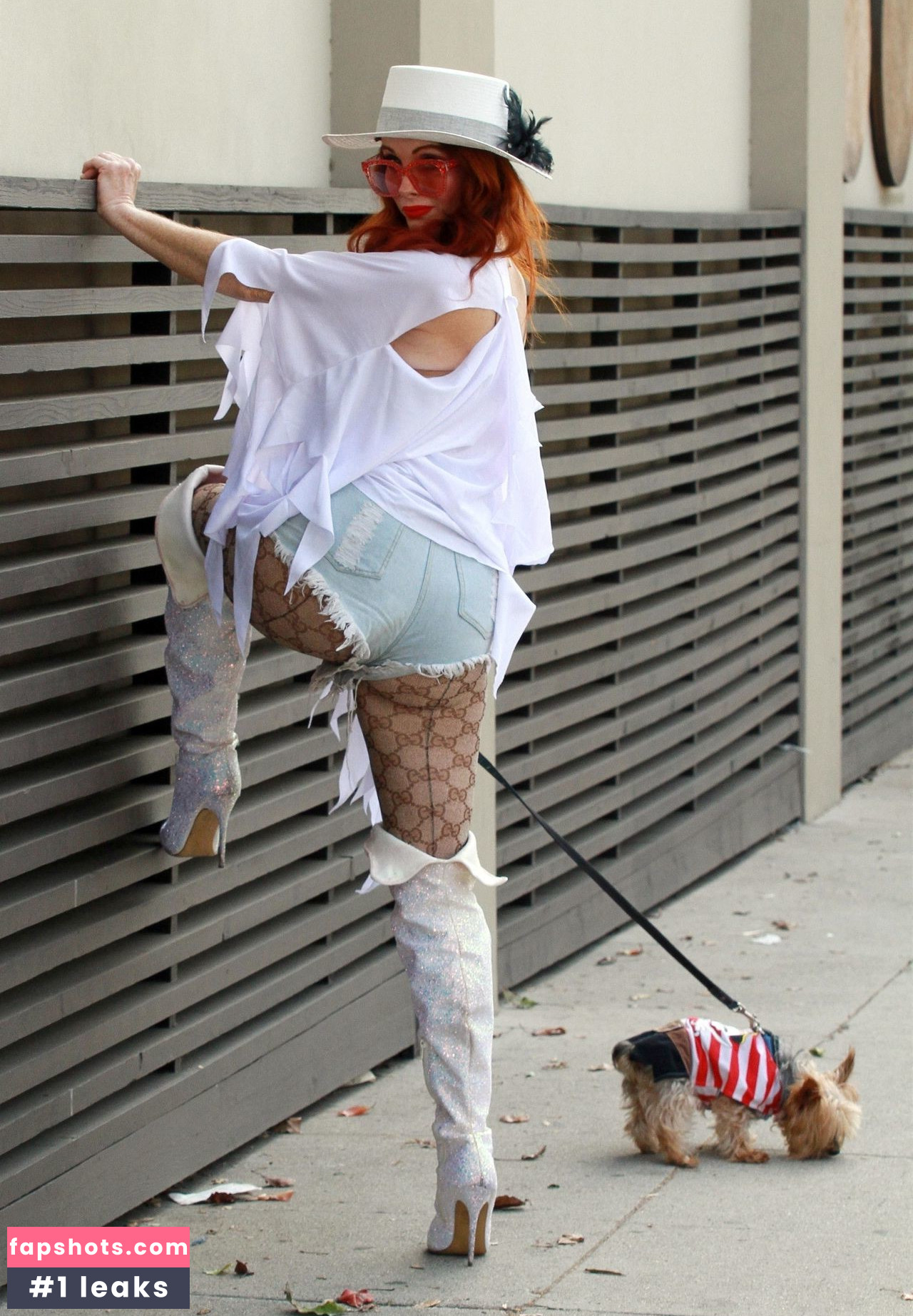 Phoebe Price gallery photo #1973