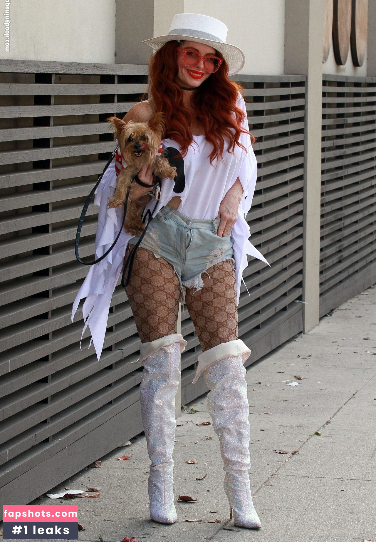 Phoebe Price gallery photo #1985