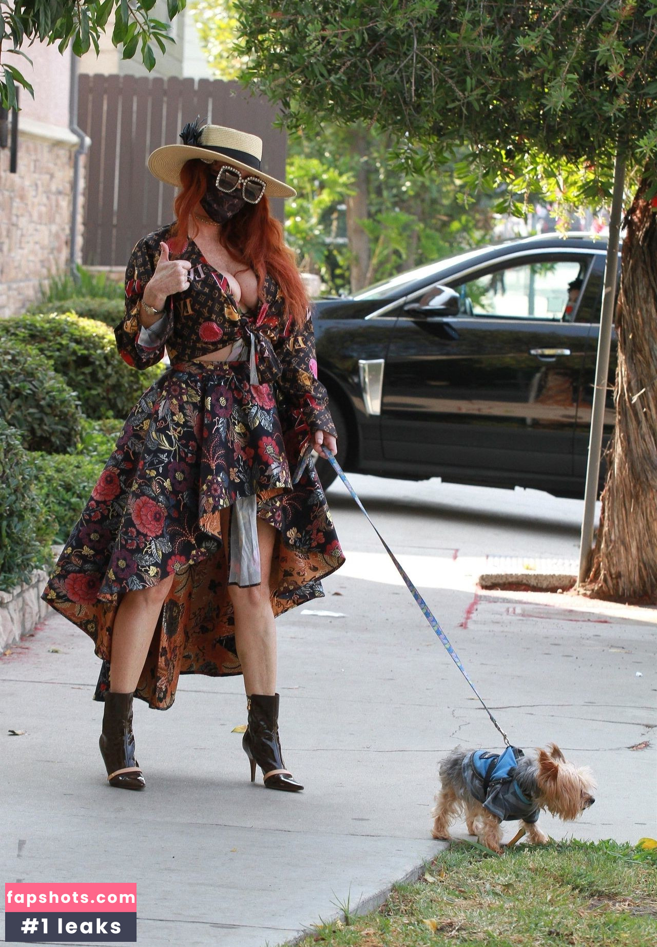 Phoebe Price gallery photo #1998