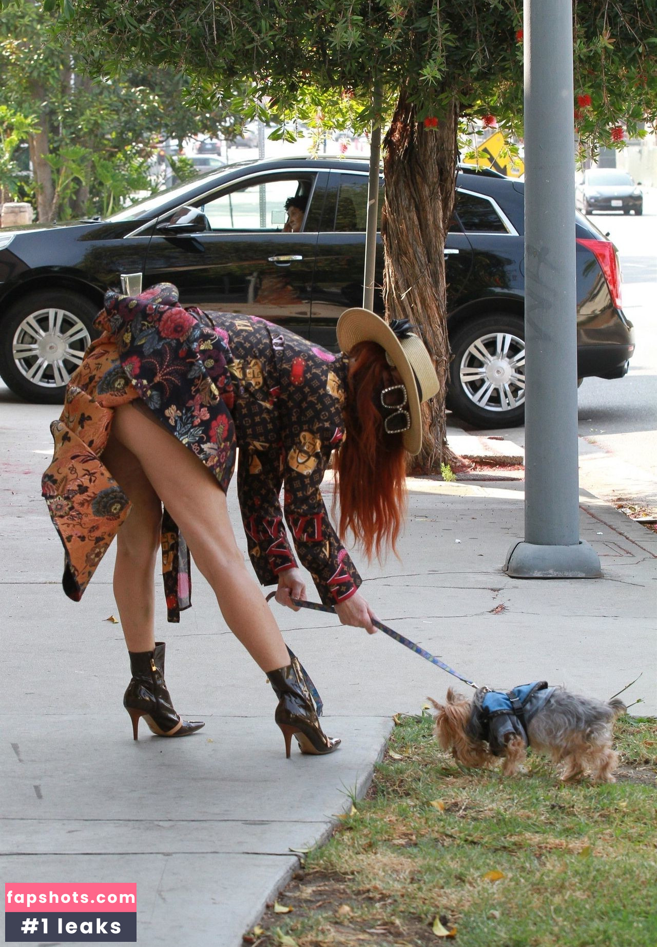 Phoebe Price gallery photo #1999