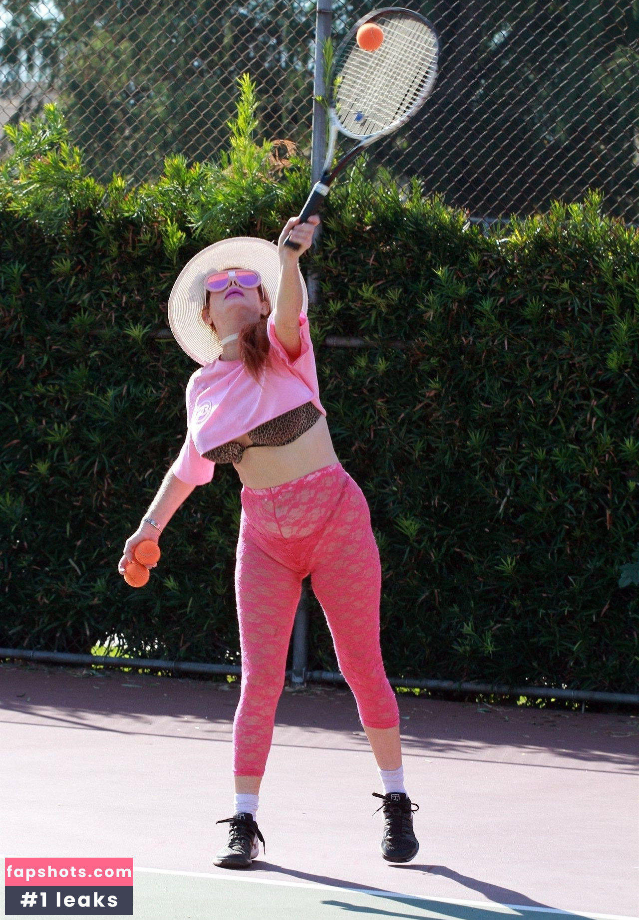 Phoebe Price gallery photo #2014