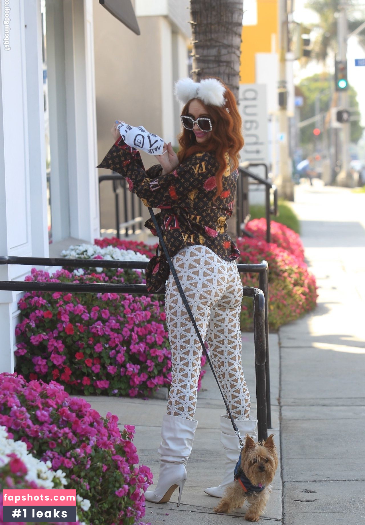 Phoebe Price gallery photo #2057