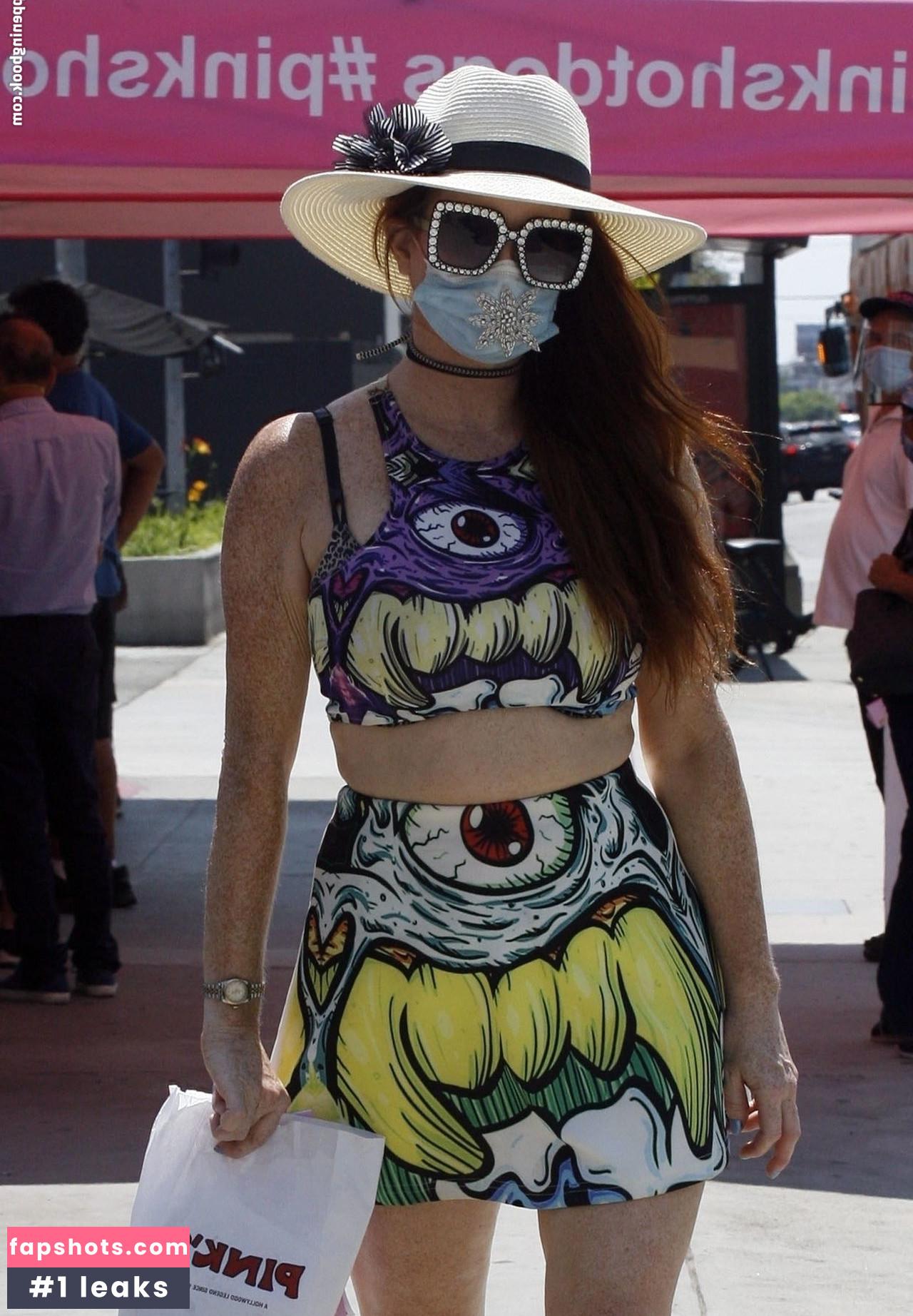 Phoebe Price gallery photo #2317