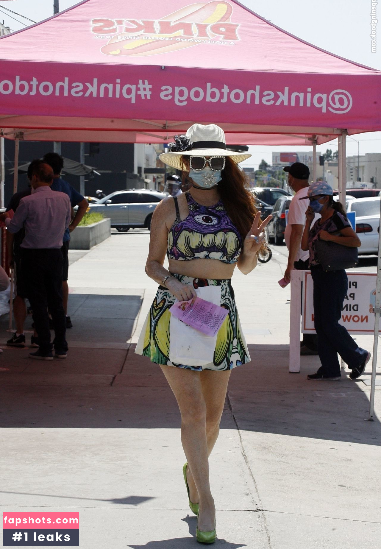 Phoebe Price gallery photo #2319