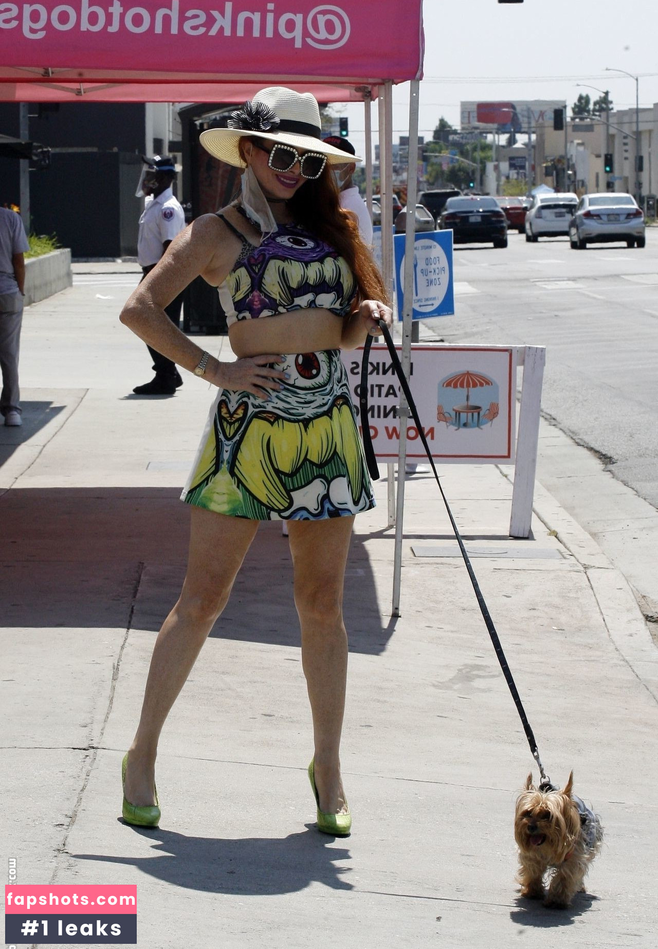 Phoebe Price gallery photo #2345