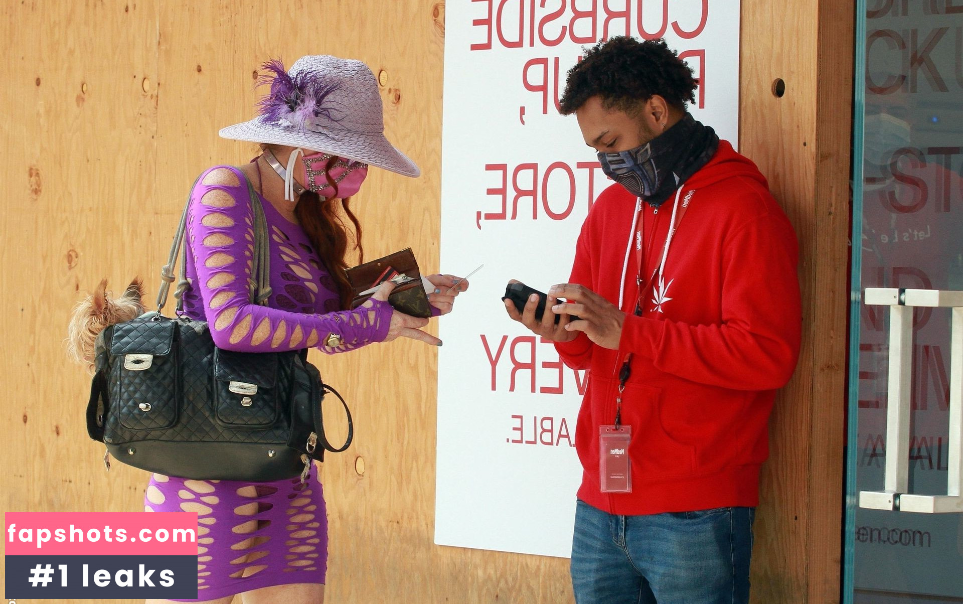 Phoebe Price gallery photo #2445