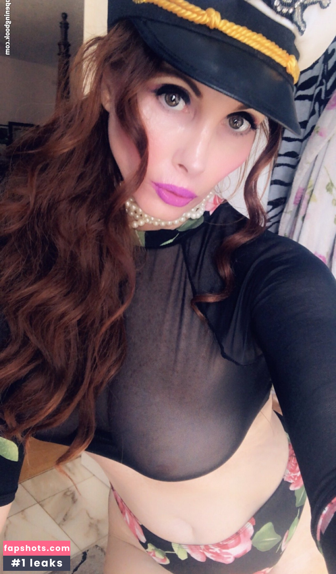 Phoebe Price gallery photo #639