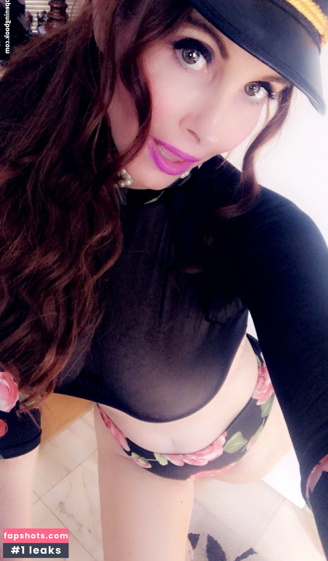 Phoebe Price gallery photo #640