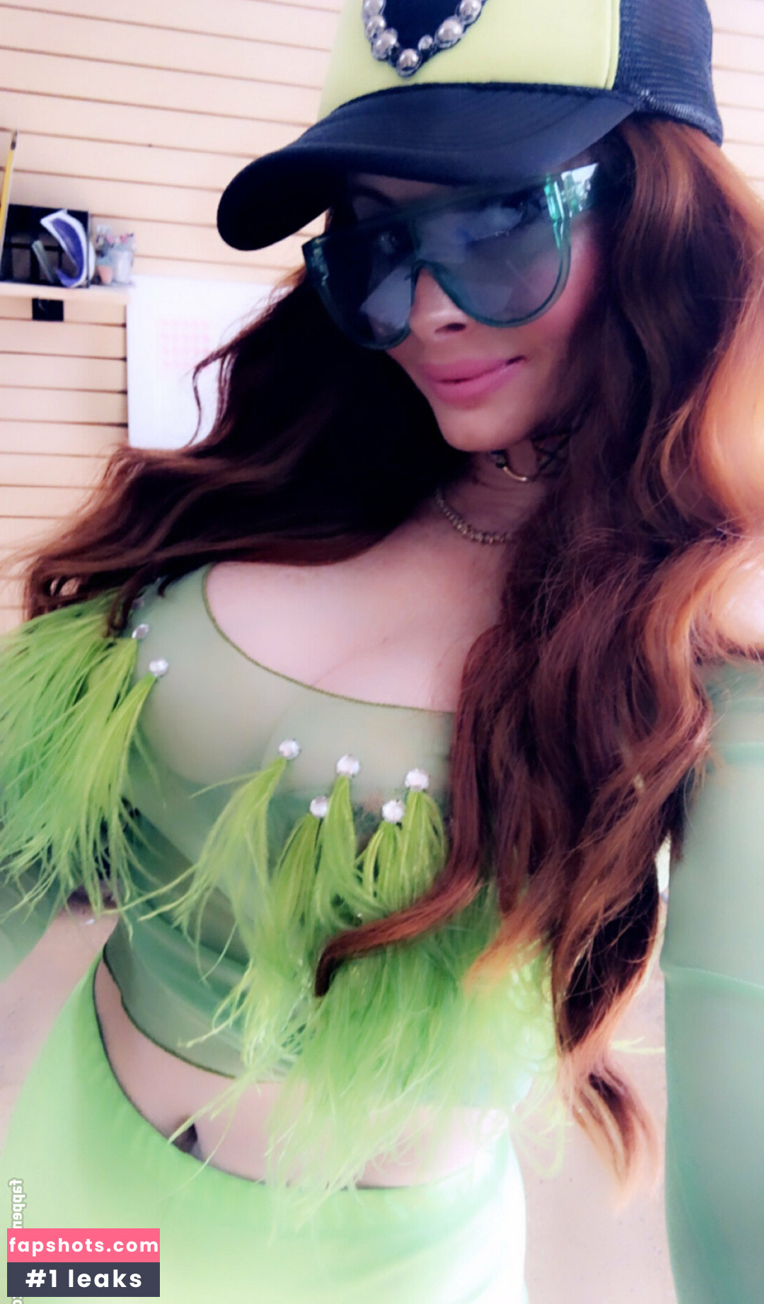 Phoebe Price gallery photo #651