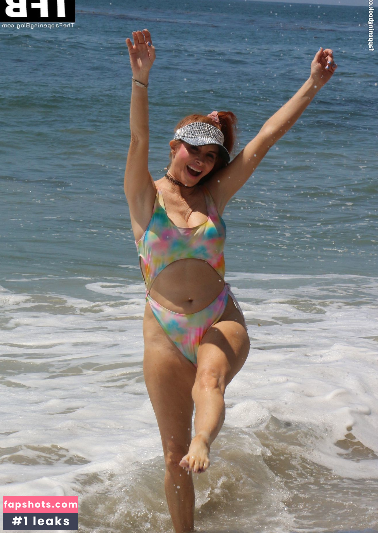 Phoebe Price gallery photo #814