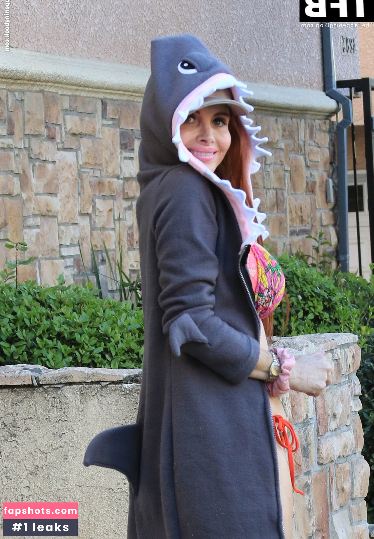 Phoebe Price gallery photo #849