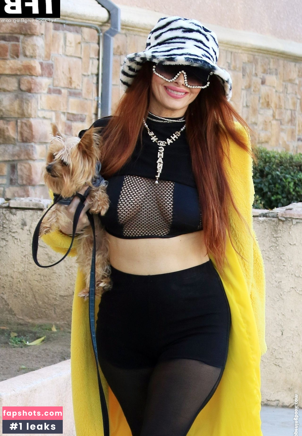 Phoebe Price gallery photo #880