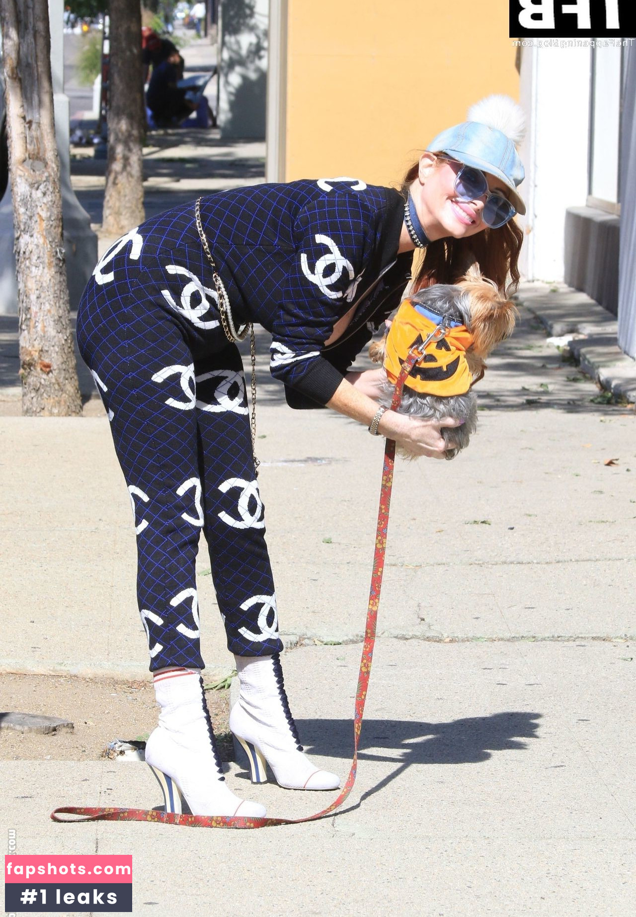 Phoebe Price gallery photo #912