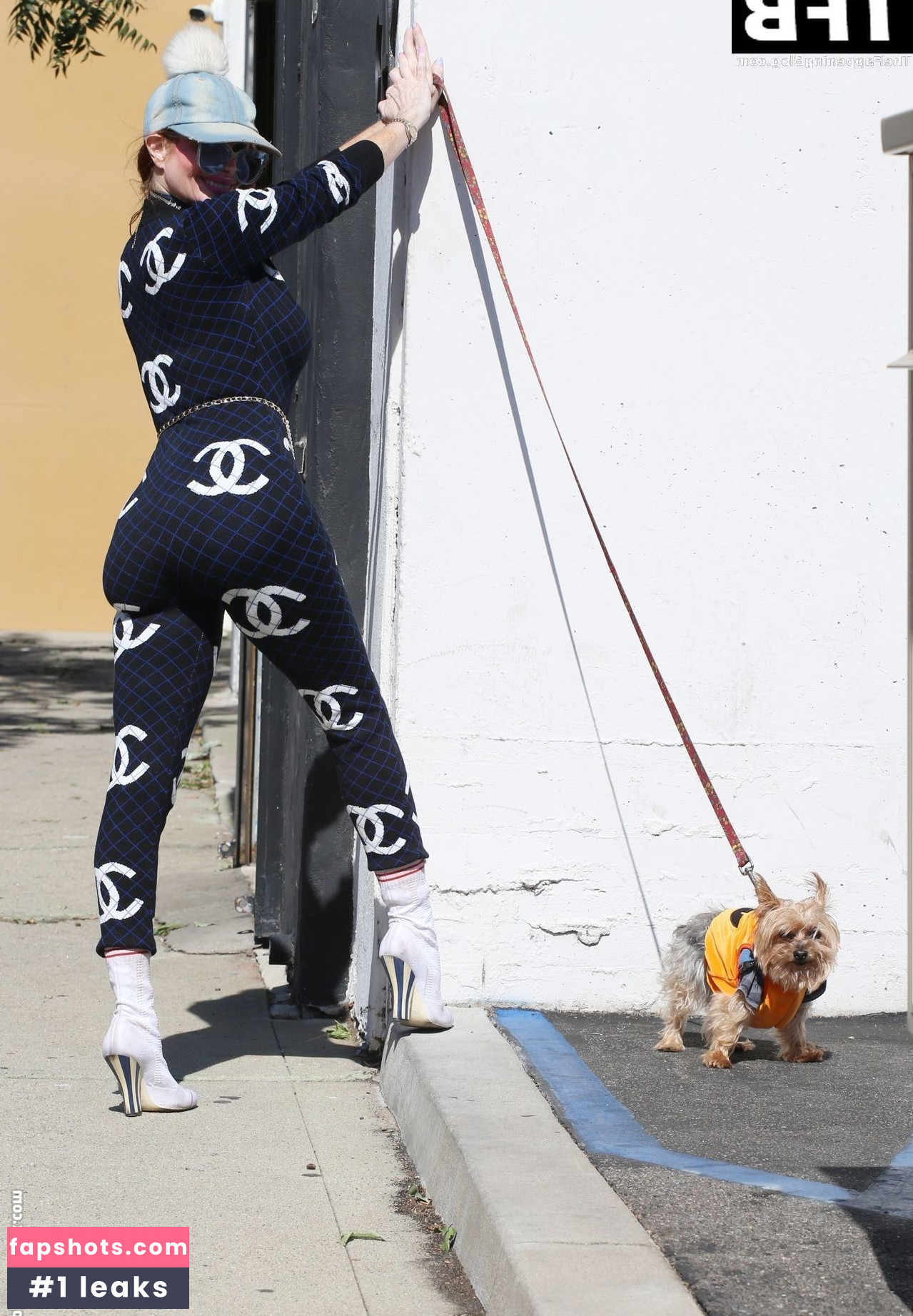 Phoebe Price gallery photo #920