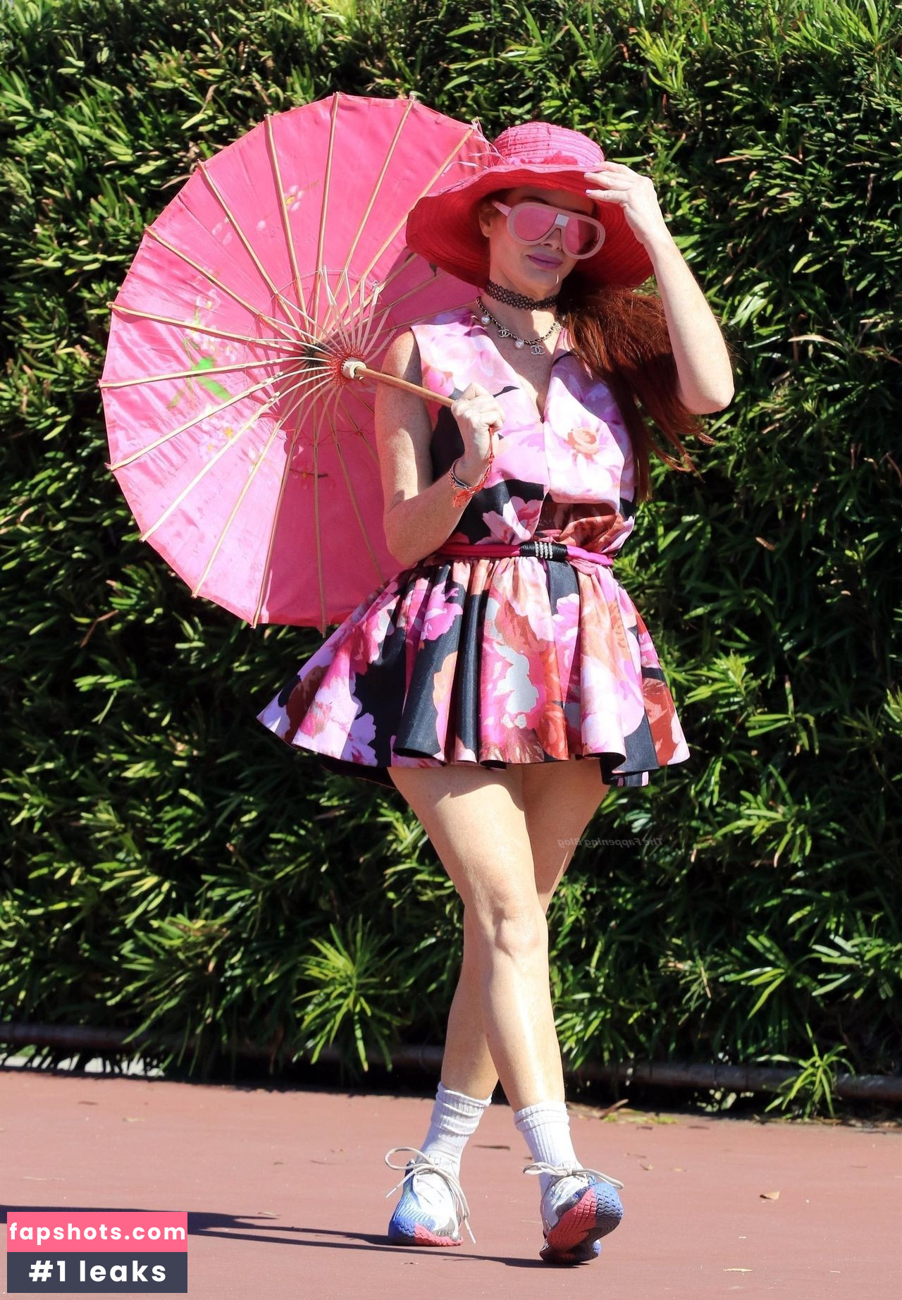 Phoebe Price gallery photo #931