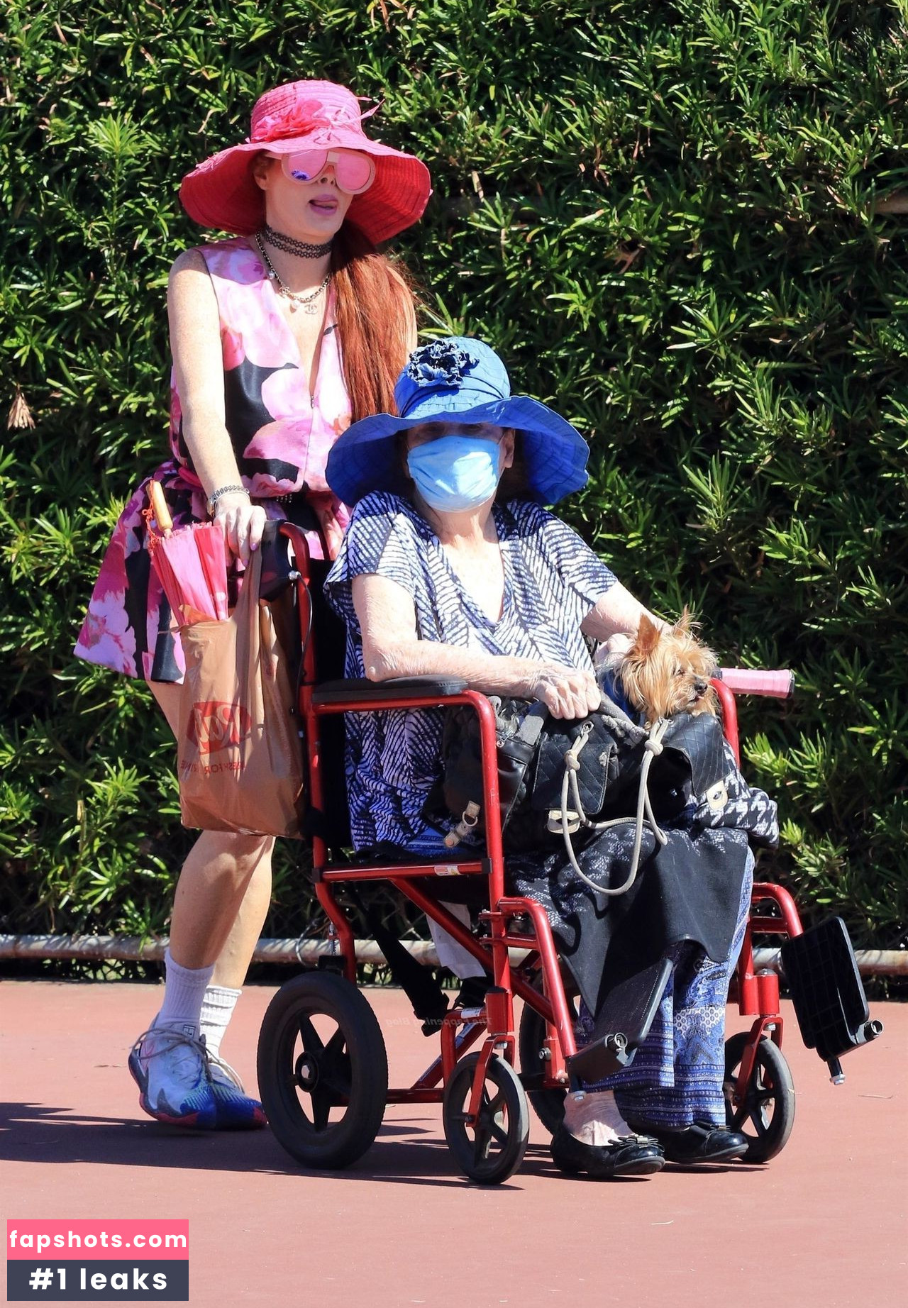 Phoebe Price gallery photo #944