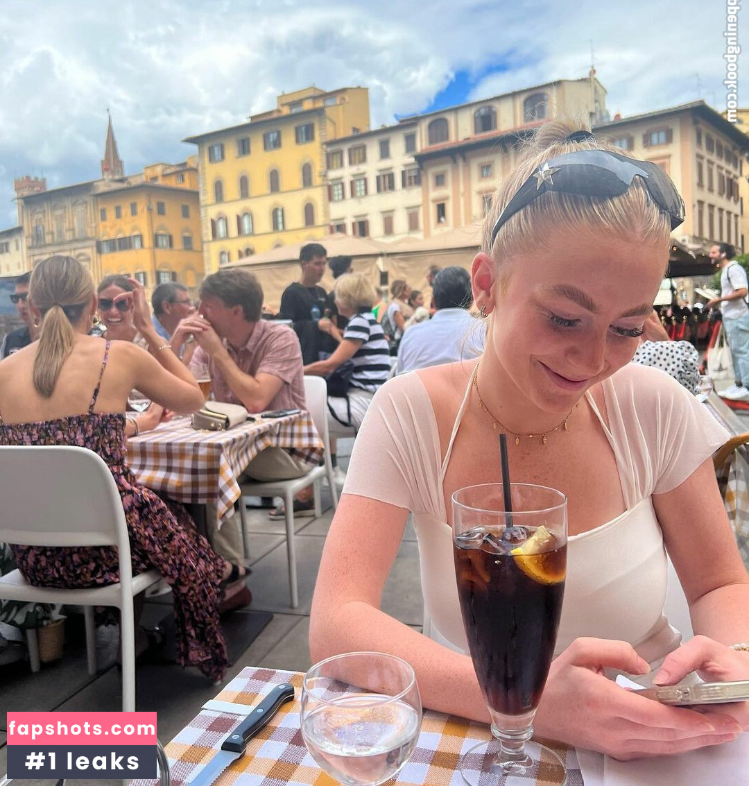 Phoebe Whitehouse gallery photo #11