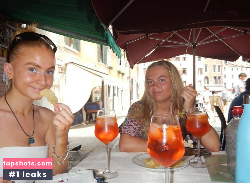 Phoebe Whitehouse gallery photo #18