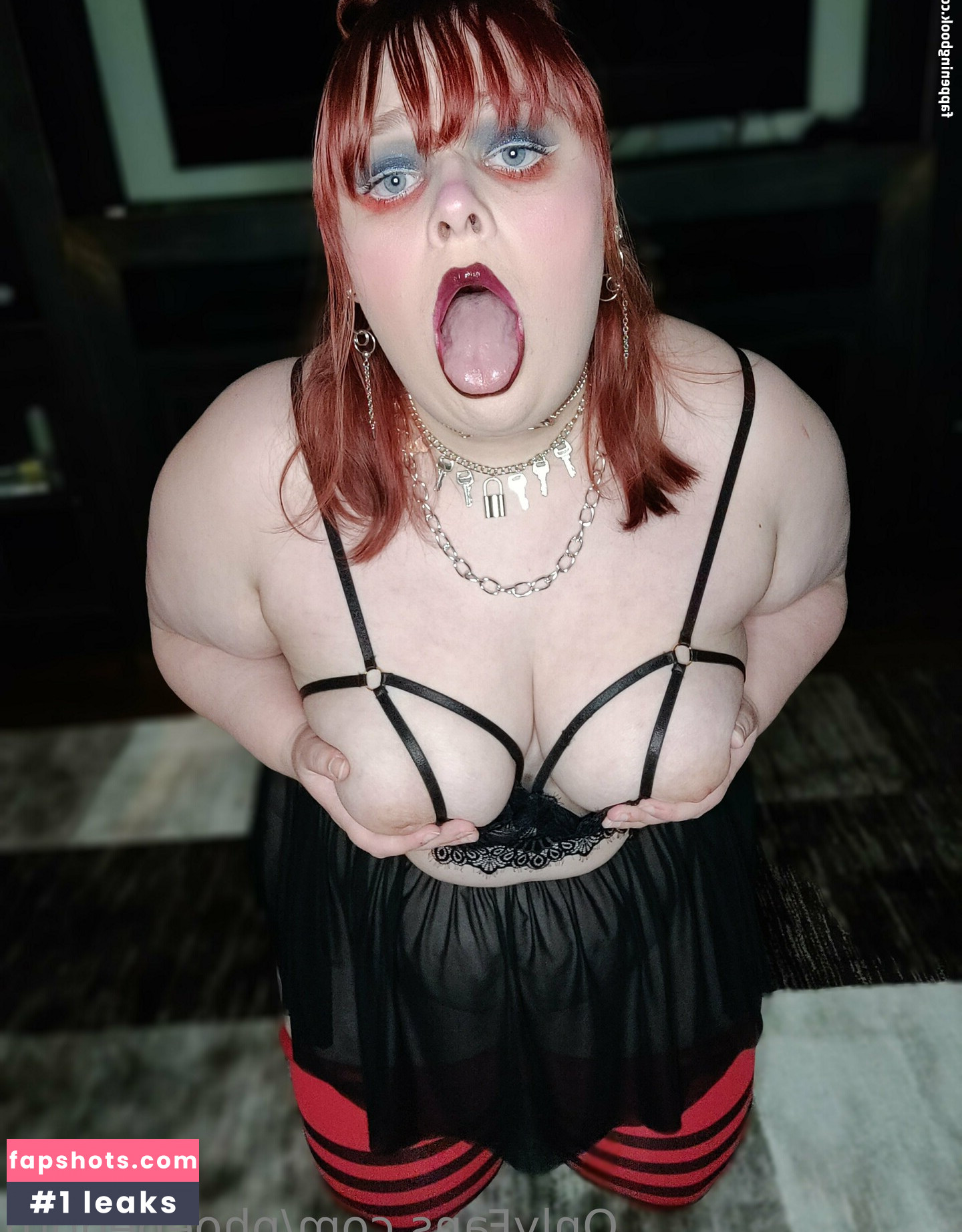 phoebegoth Nude Leaks OnlyFans Photos #35 - LeakJerk