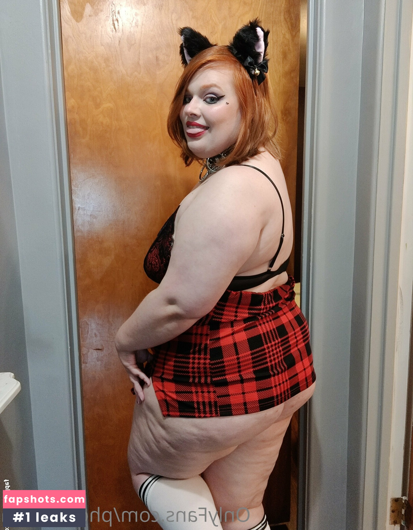 phoebegoth Nude Leaks OnlyFans Photos #57 - LeakJerk