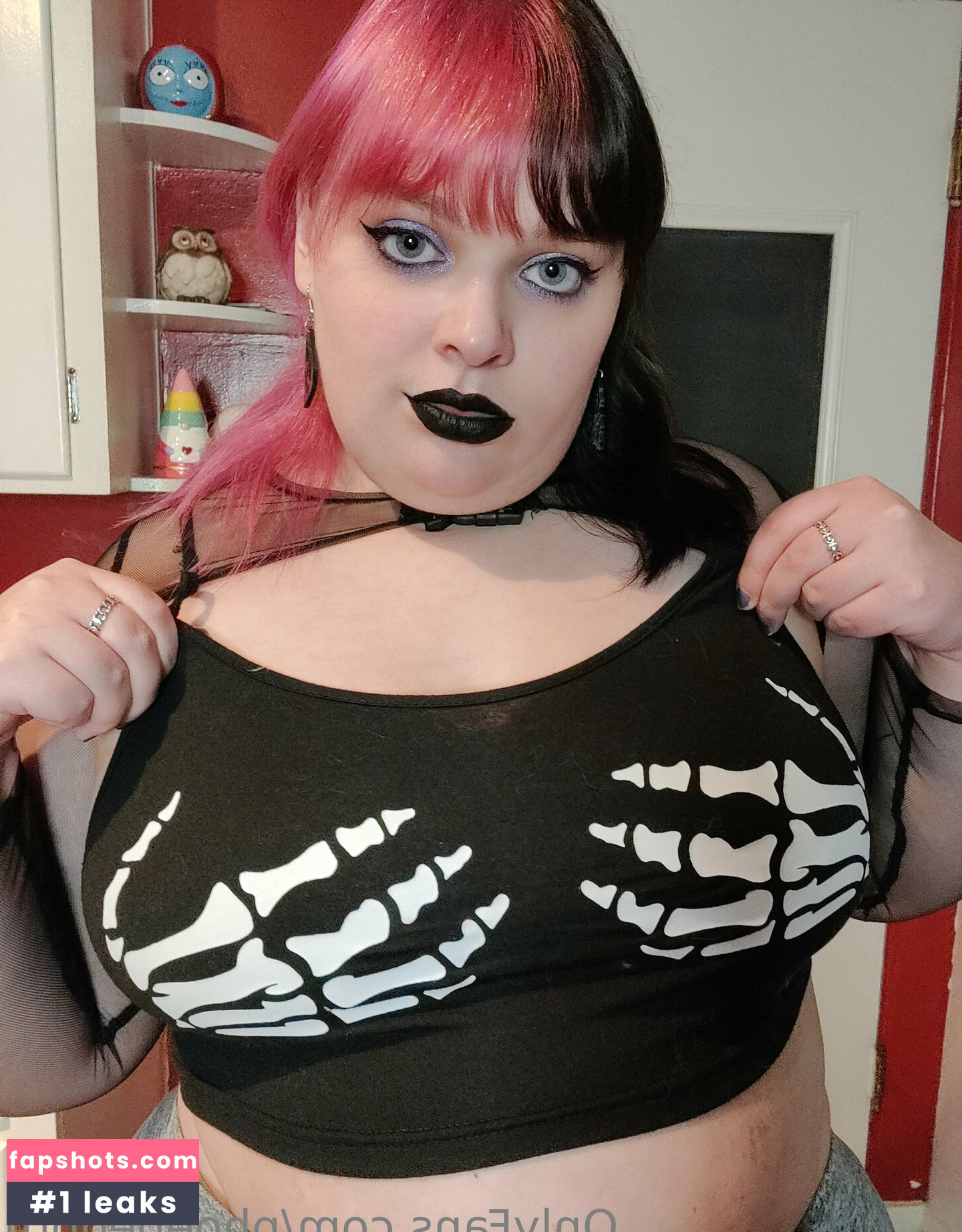 phoebegoth Nude Leaks OnlyFans Photos #65 - LeakJerk