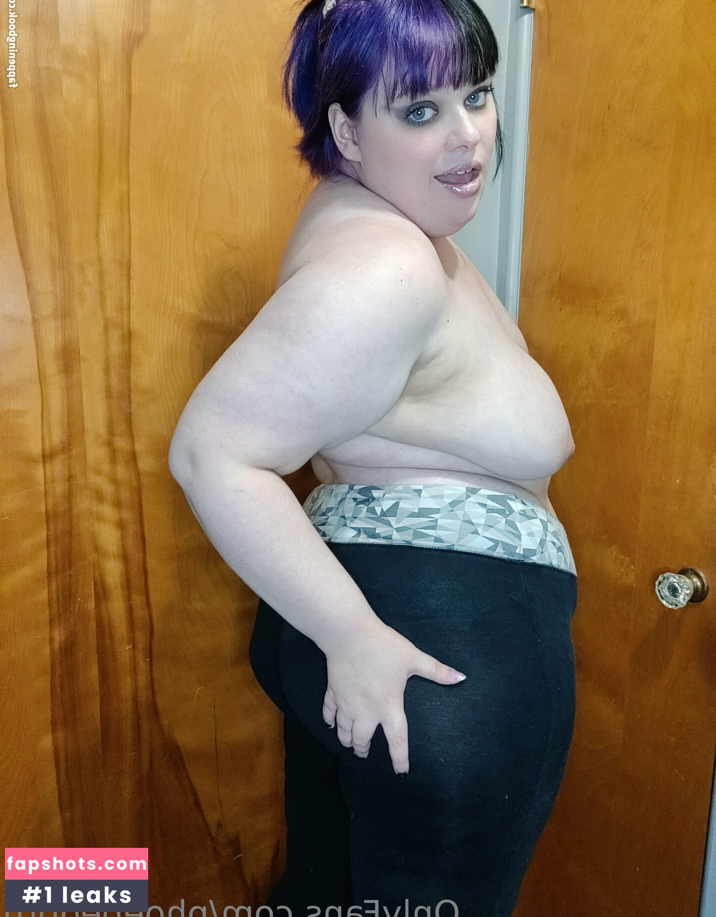 phoebegoth Nude Leaks OnlyFans Photos #71 - LeakJerk