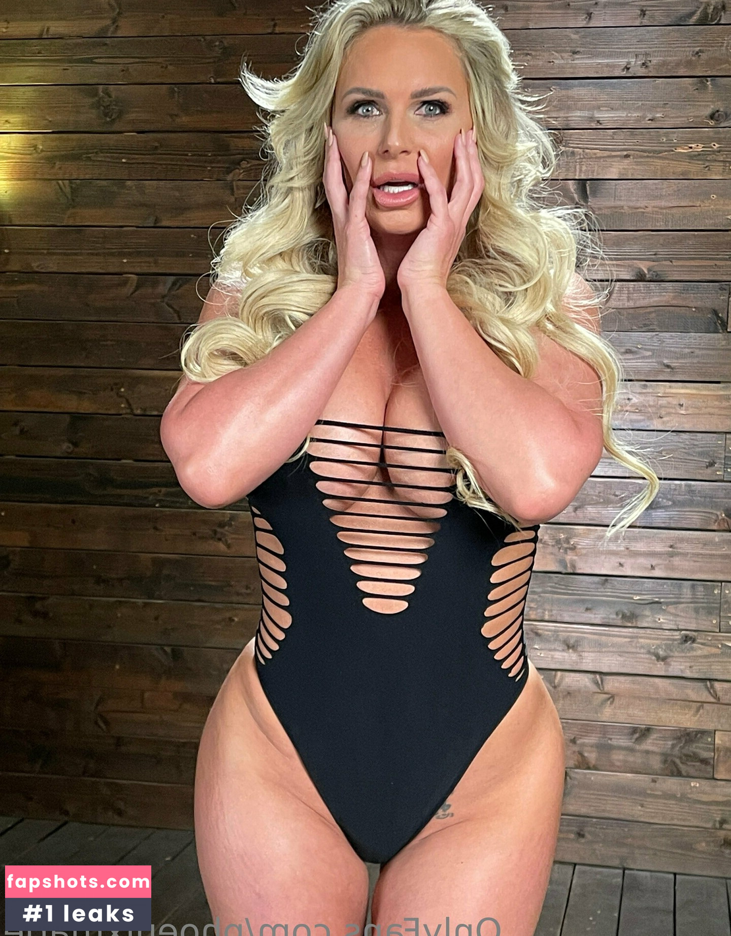 Phoenix Marie gallery photo #143