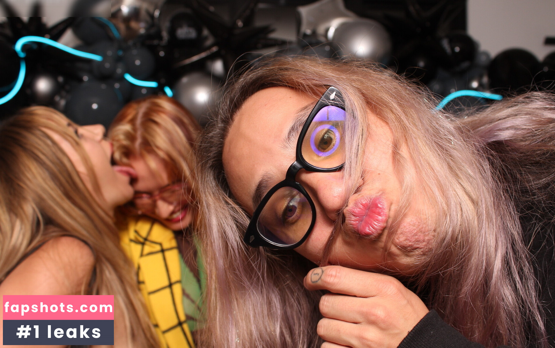 Photobox Flashes gallery photo #20