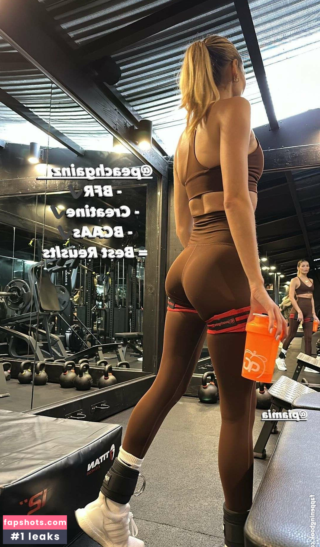 Pia Mia Perez gallery photo #16