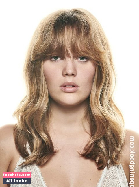 Pia Riegel gallery photo #9