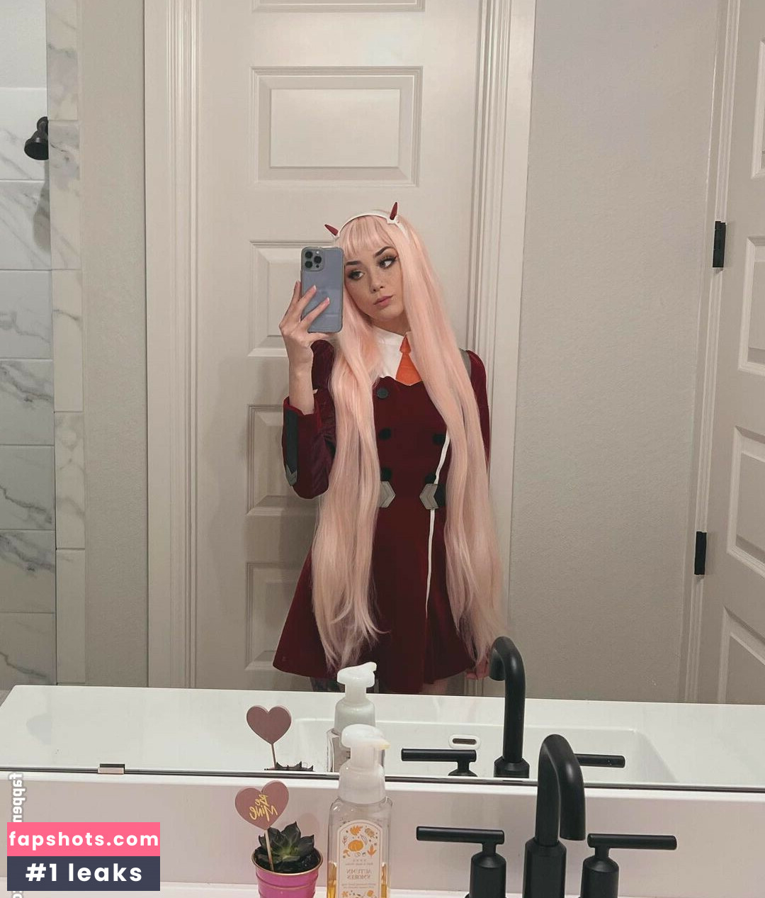 Pieceofmoo gallery photo #53