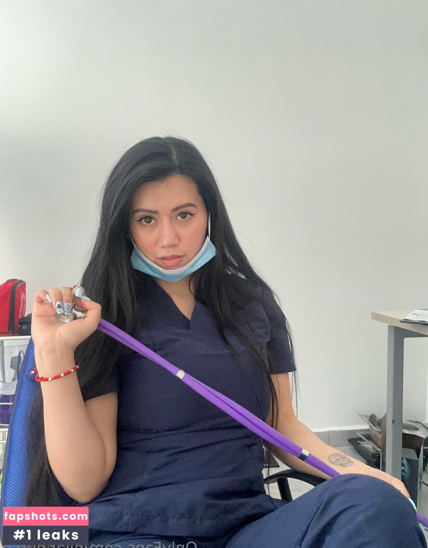 pilar.nurse gallery photo #11