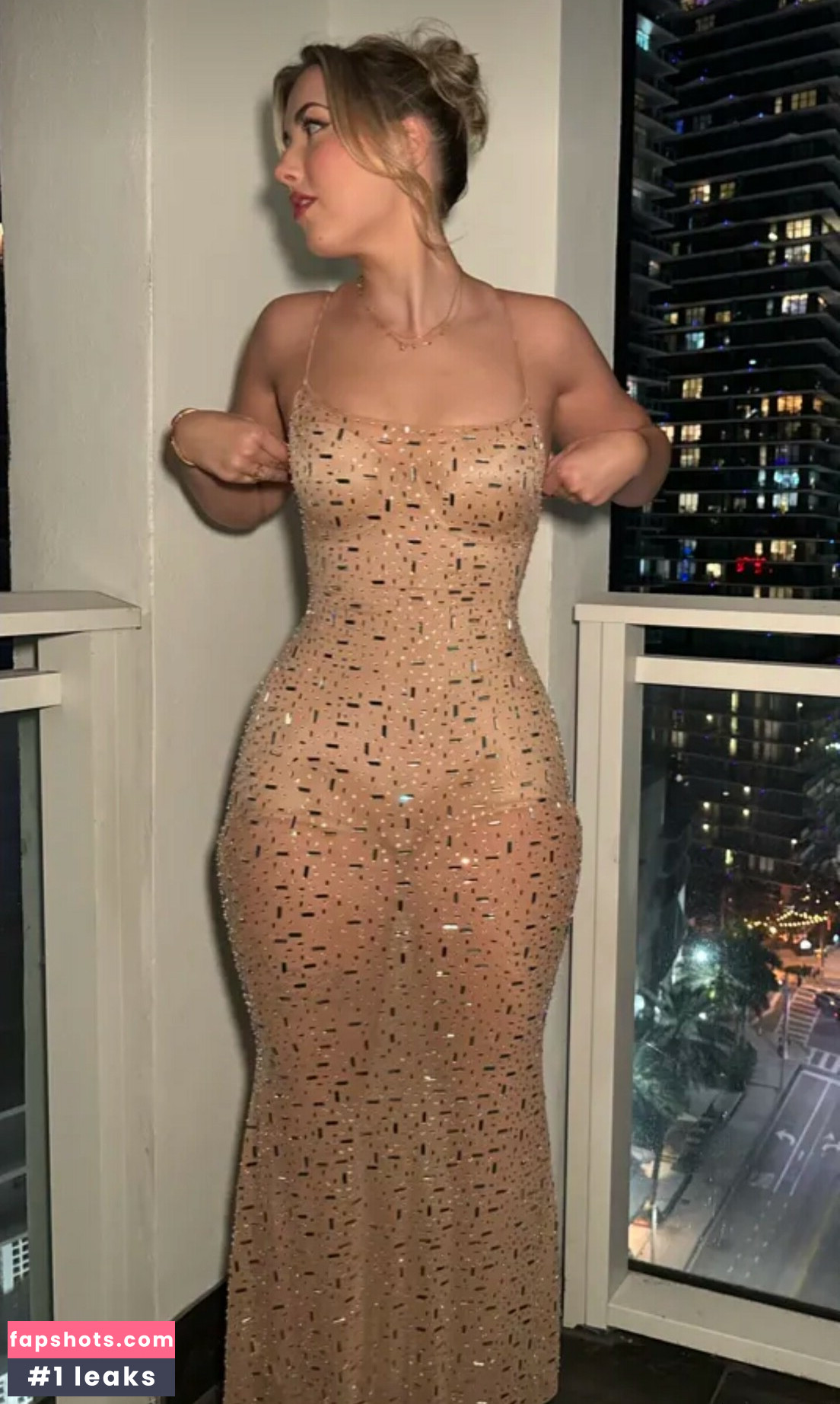 Pineapplebrat gallery photo #170