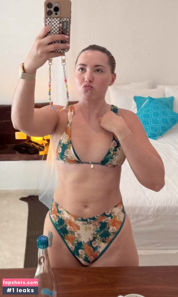 Pineapplebrat gallery photo #220