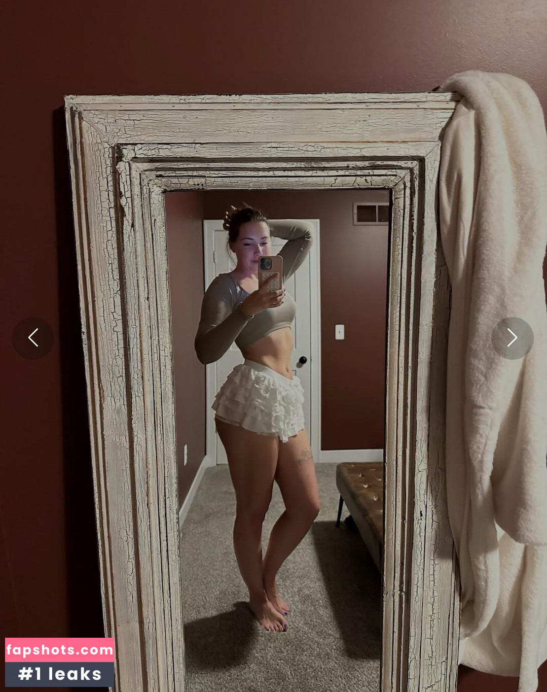 Pineapplebrat gallery photo #283