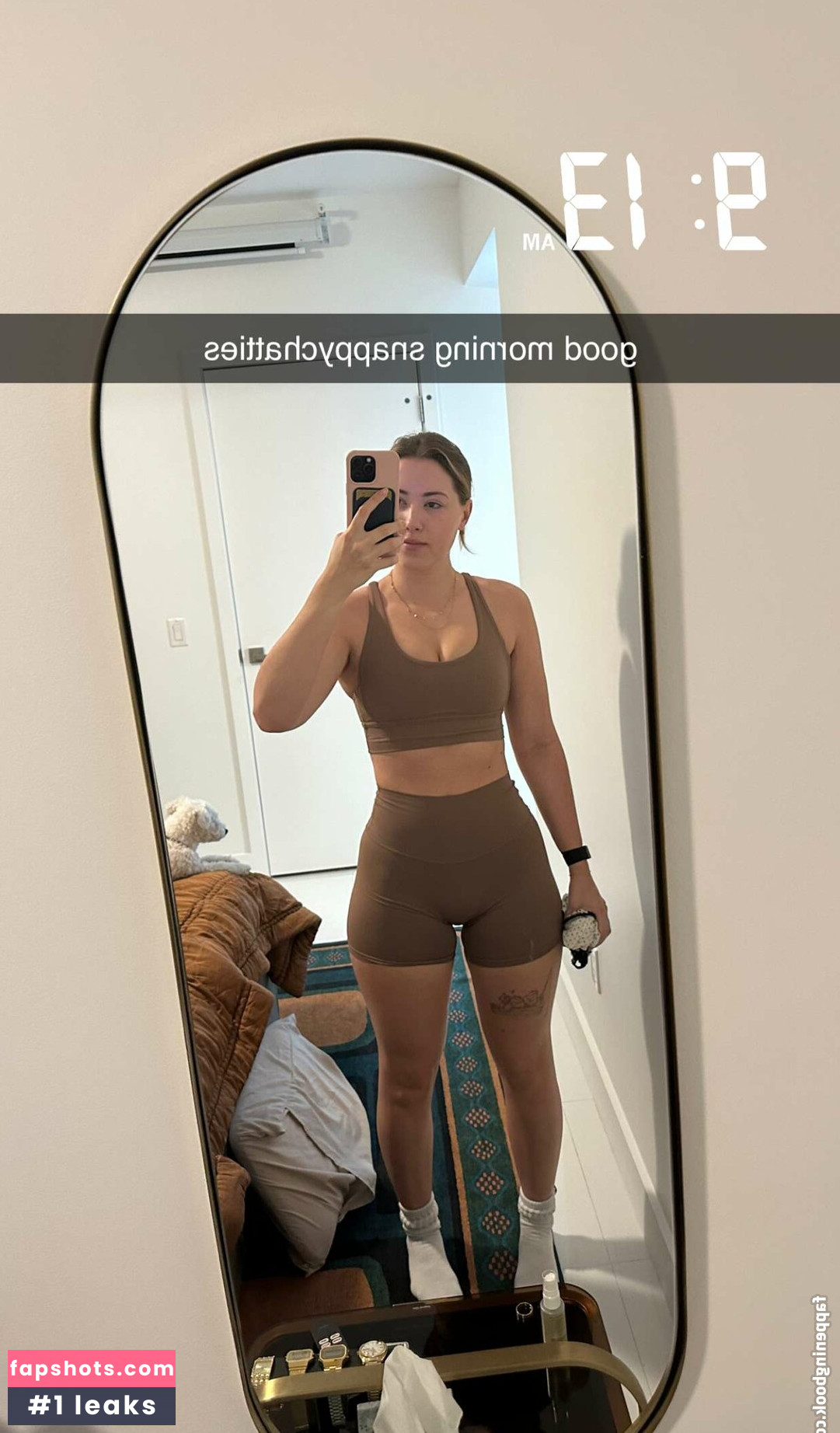 Pineapplebrat gallery photo #341